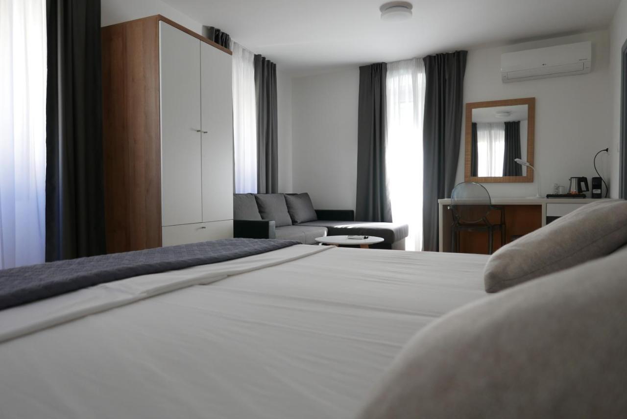 Tri Lava Luxury Living Hotell Split Exteriör bild